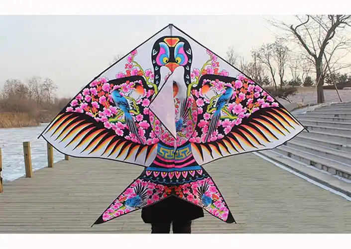 厂家批发小燕子沙燕风筝新款潍坊儿童成人大中小型三角长尾易飞