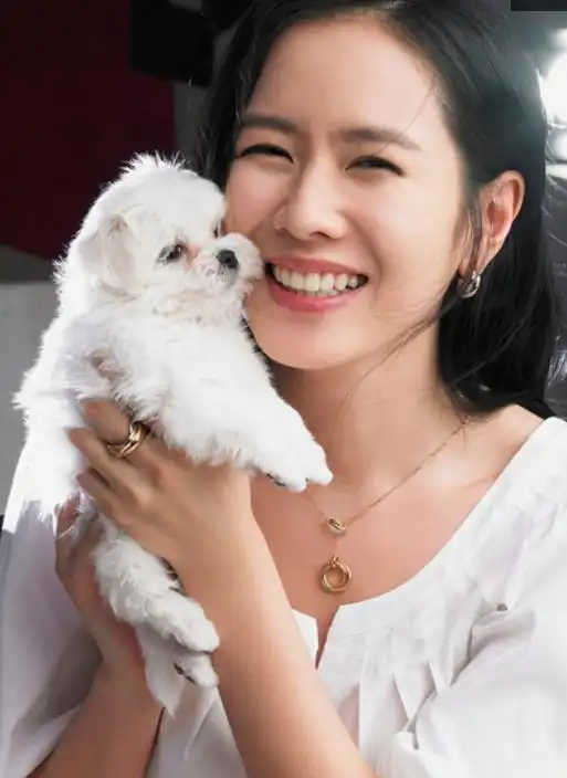 孙艺珍,颜值爆表,笑起来的时候最迷人