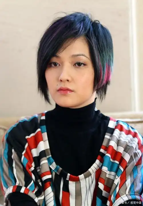 这个节日源于歌手范晓萱的《数字恋爱》中"520"被喻成"我爱你".