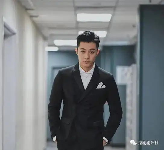 连诗雅避谈绯闻周柏豪笑称手段犀利奉旨看女直言一年一次