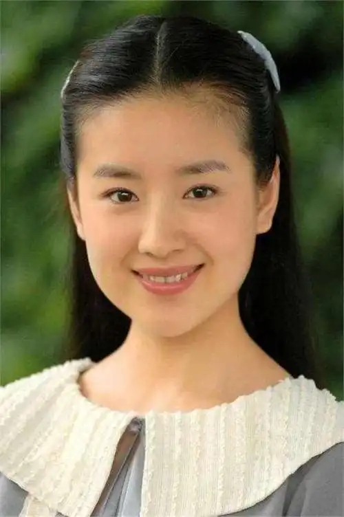 腿粗大脸且虎背腰圆,有9位女星比较的明显,却依旧美得光彩耀眼