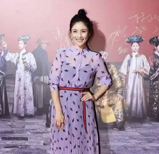 48岁胡可饰演的王素芳,给强行扮嫩的中老年女演员上了一课_角色_观众