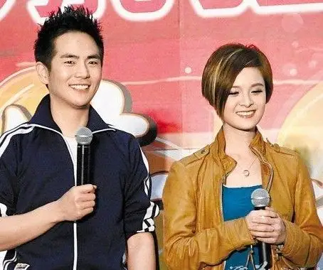 张晓龙老婆陈思斯资料和照片