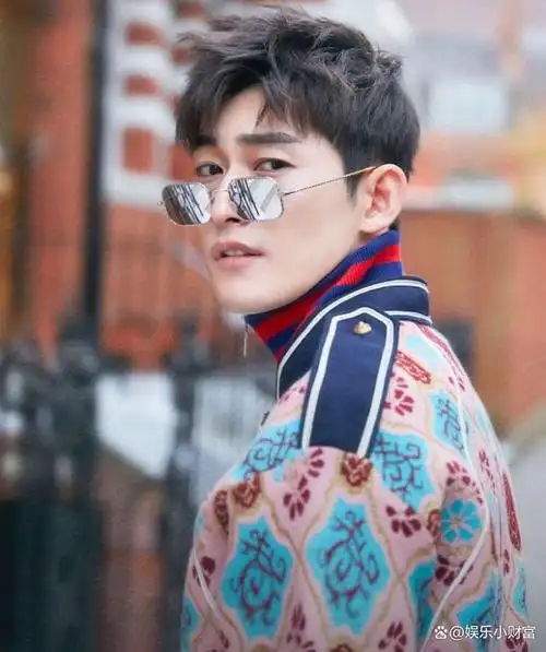 他被贴7年花心渣男标签这么多年或许我们都错怪张翰了