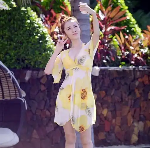 我的体育老师同款衣服_泳衣女我的体育老师同款泳衣王晓晨王小米温泉