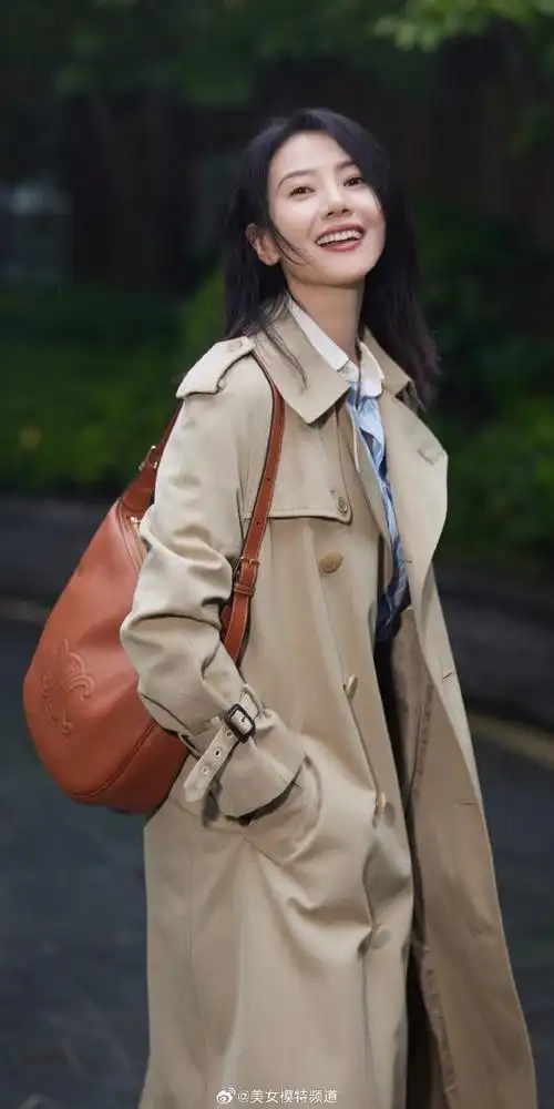 高圆圆全新活动穿搭