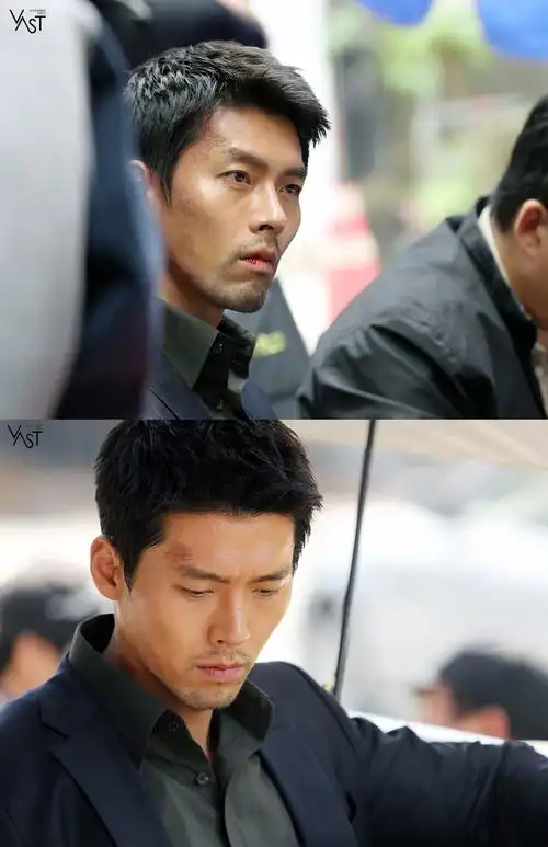 原创玄彬口罩下胡渣引热议!玄彬平时是清爽少年,留胡子又man又坏