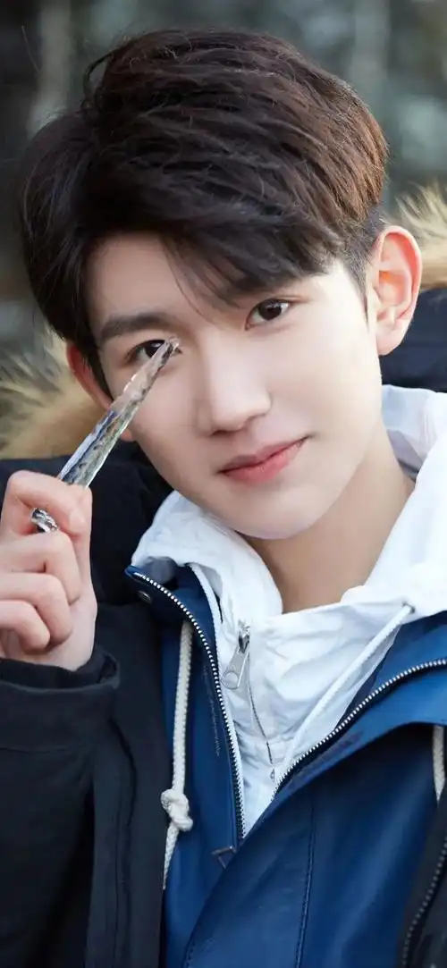 明星爱豆头像壁纸|tfboys王源专辑, 又是吹爆源哥颜值的一天