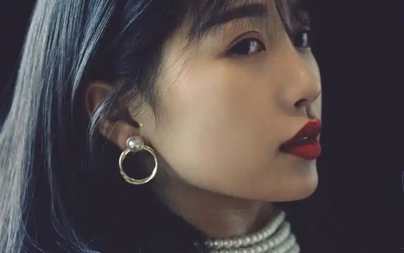 虞书欣魅力性感写真图片桌面壁纸