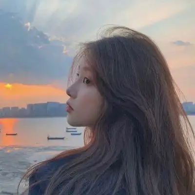 微笑使疲惫的人得到安适侧脸仙气女生头像