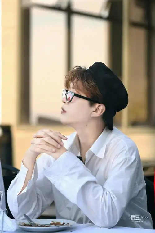 消息青春的花路王子异回归范丞丞鬼屋吓崩溃小鬼大喊ninepercent壮胆