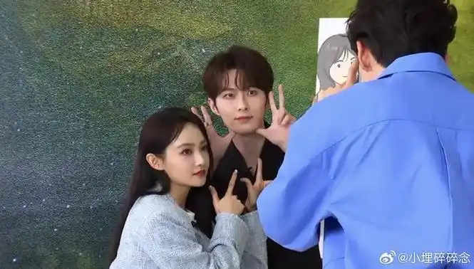 什么你怎么知道我嗑的两对都是官配鞠婧祎刘学义吴佳怡李歌洋