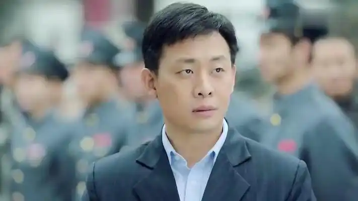 豁出生命,邱英杰一把大火烧哭了商户,却烧出了义乌的未来!