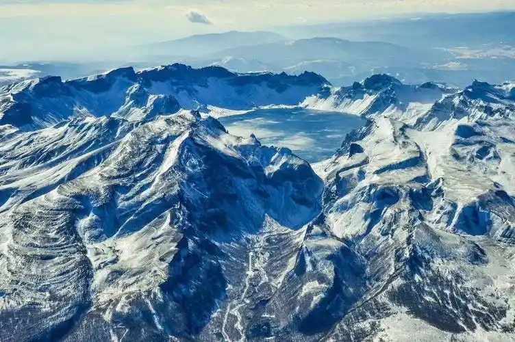 长白山一年四季天池全景美景总汇