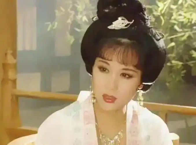 李建群和刘敏涛对比照片(刘敏涛照片和个人资料)