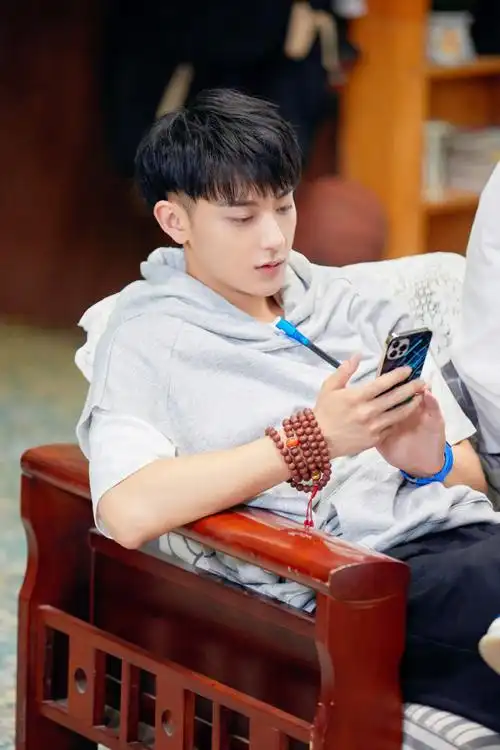 黄子韬 萌探探探案