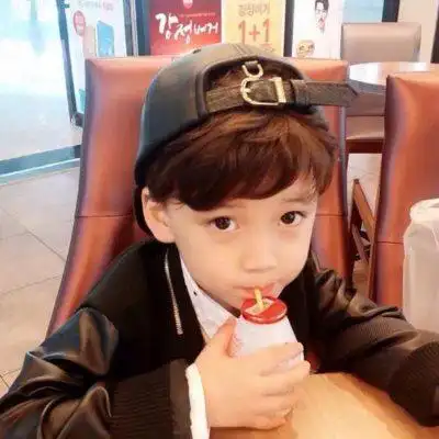 小男生头像可爱帅气呆萌图片