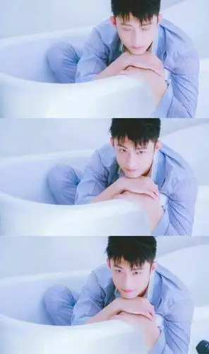 黄景瑜三屏壁纸来咯