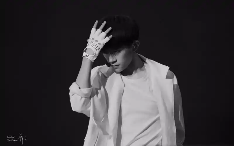 【易烊千玺】三周年舞蹈混剪