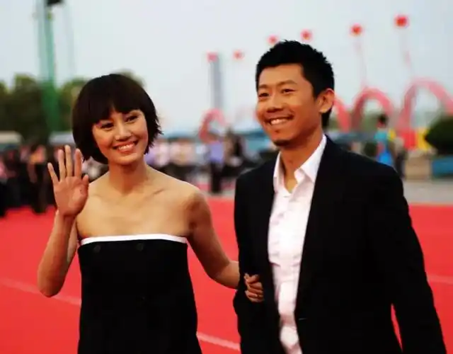 夏雨发文为妻子庆生,袁泉灿烂微笑,字里行间真情流露_腾讯新闻