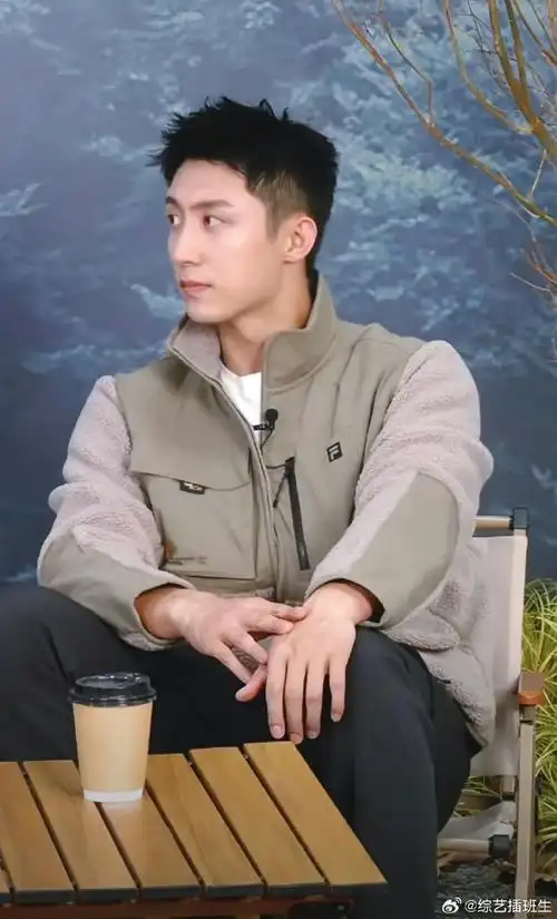 黄景瑜实在人##黄景瑜套圈技术和林陆骁一样烂