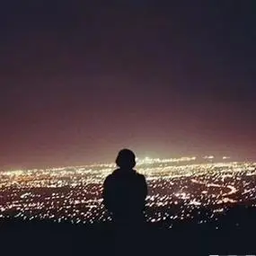 qq男生背影头像高清帅气有意境的qq头像背影男生图片