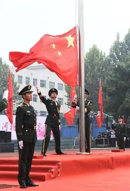 雄安新区"升国旗 唱国歌"仪式.刘向阳摄