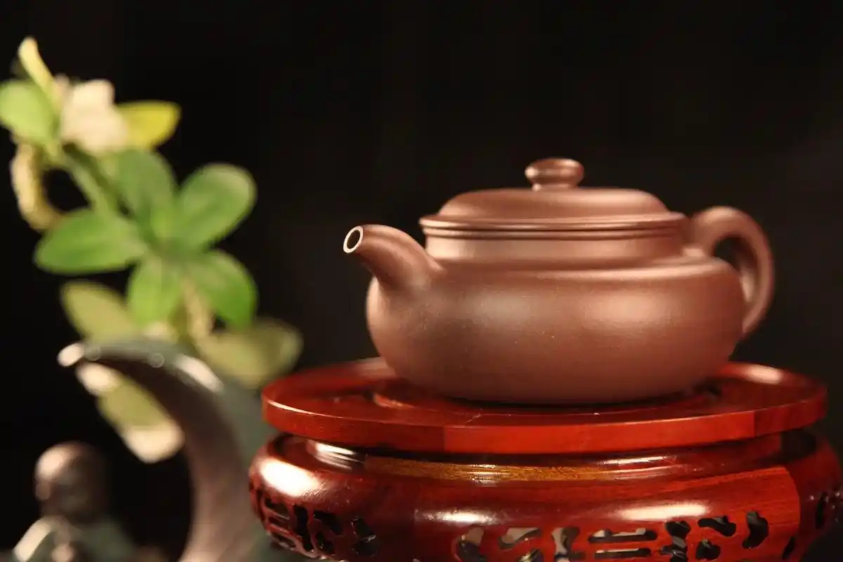 "官造紫砂"的艺术收藏品.#上热门 绝品紫砂壶由宜兴紫砂厂将 - 抖音