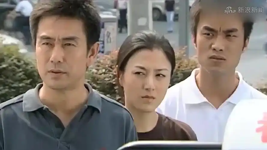 红蜘蛛:女逃犯被捕,说起自己的悲惨过去:被侵犯后还遭路人嘲笑