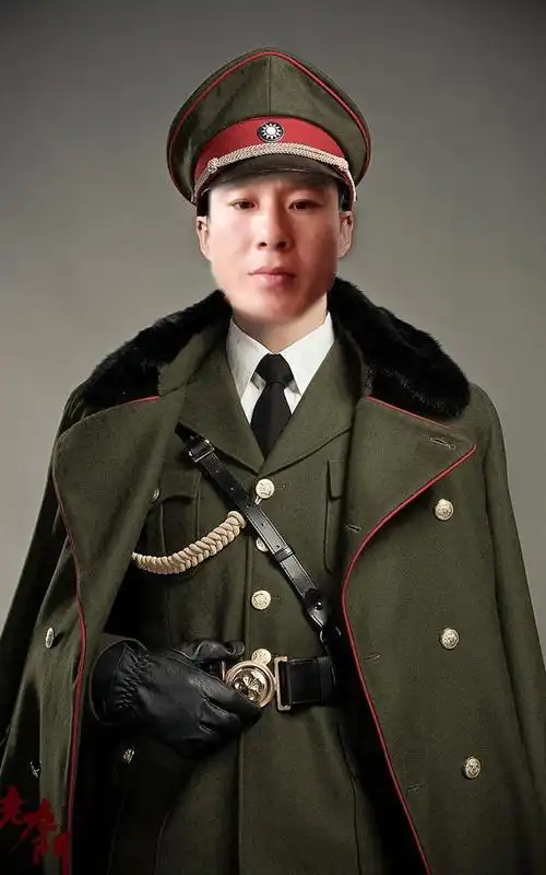 求ps大神p个军装