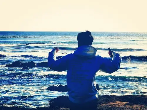 拥抱大海,放飞梦想