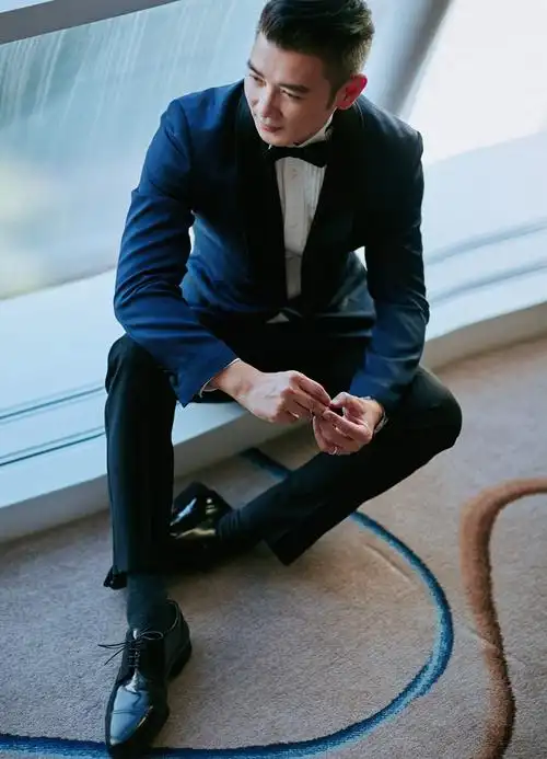 保剑锋蓝色西装保剑锋棱角分明保剑锋型男本色保剑锋雅痞绅士保剑锋