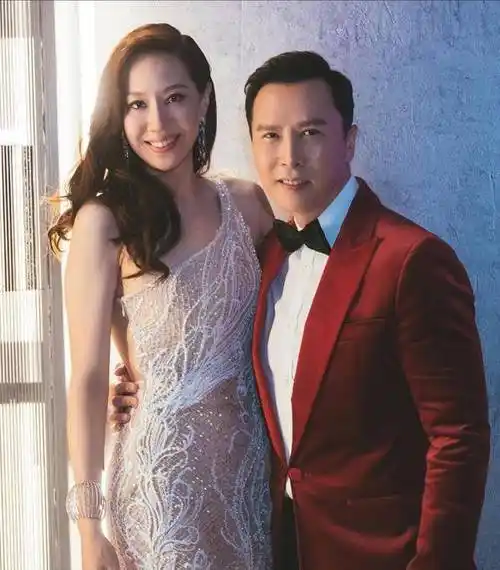 甄子丹的两个儿子,命运不同,儿凭母贵,但能怪甄子丹吗?