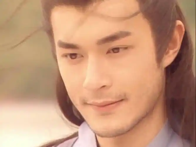 古天乐《圆月弯刀》【丁鹏】他凭家传绝学天外流星扬名江湖,并向有