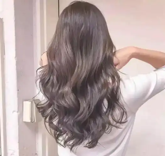 四十岁显气质发型发量多(四十岁的女性发量多发质硬)1