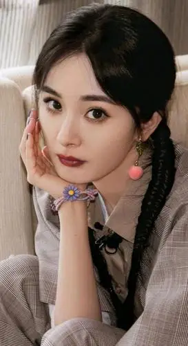 杨幂美图:温柔如水,甜蜜可人