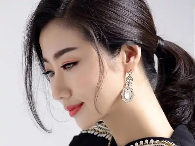 李莉1039正在直播