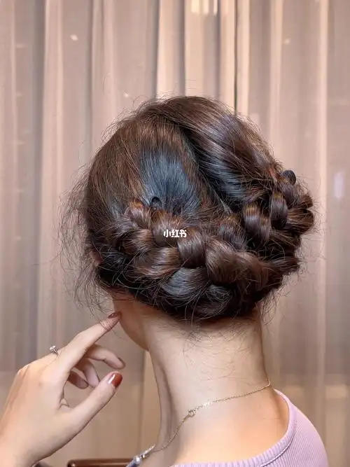 今日发型  #盘发  #发型教程  #法式烫发  #盘发教程  #复古盘