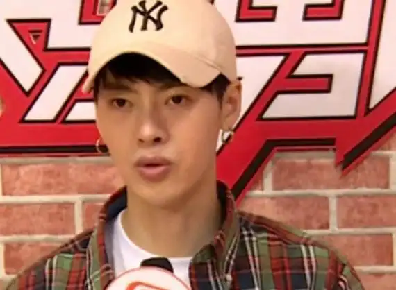 养鸡:《turn up》,《乞丐》,《凌晨的爱》养鸡无疑是今年快男中实力