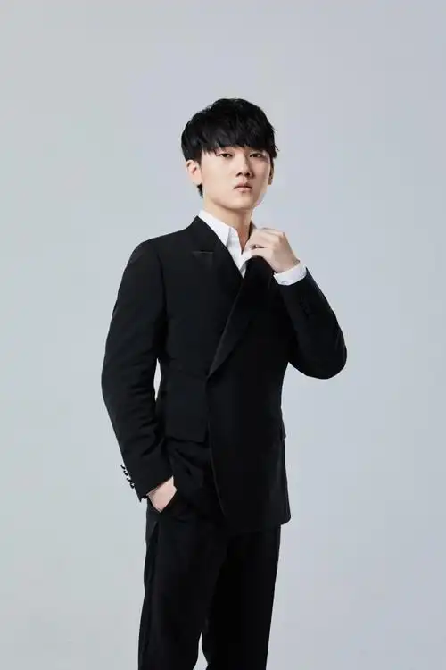 全明星新生赛icon队jkl队定妆照同台竞技称王在即