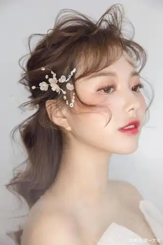 超级好看的简约新娘妆