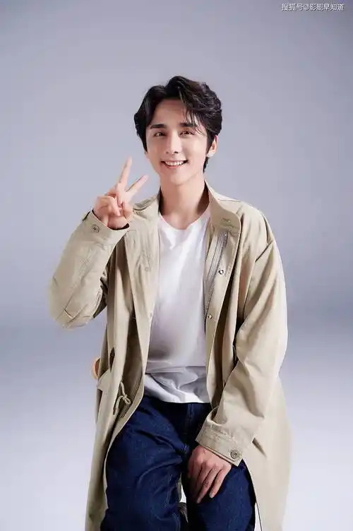 《变成你的那一天》娇而不娘张新成,学院派宝藏男孩_梁洁