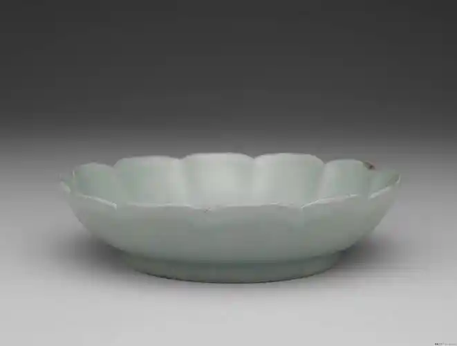 台北故宫的宋代官窑瓷