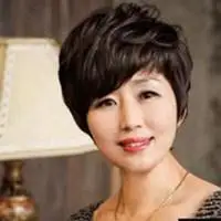 选个有气质的中年女性头像_微信头像图片大全