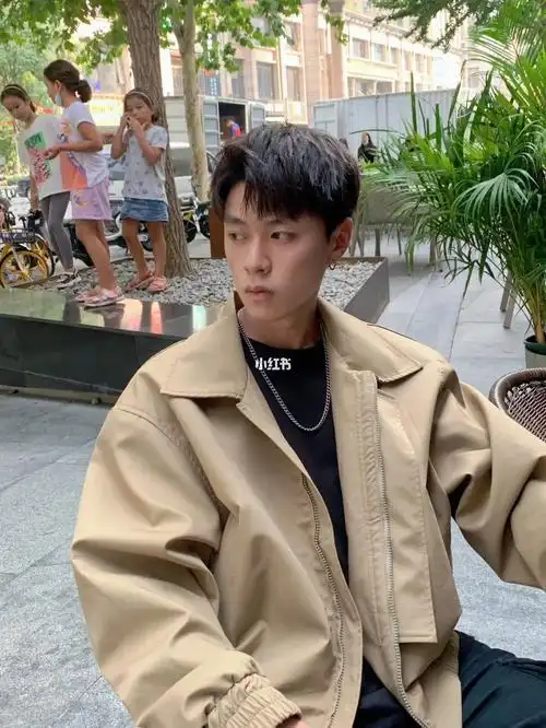 三七分短发|||今日推荐,时尚好打理的男士三七分#男士发型设计