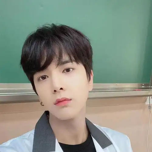 阳光帅气学生假发男碎齐刘海自然蓬松短直发齐耳修脸逼真全头发套奶奶