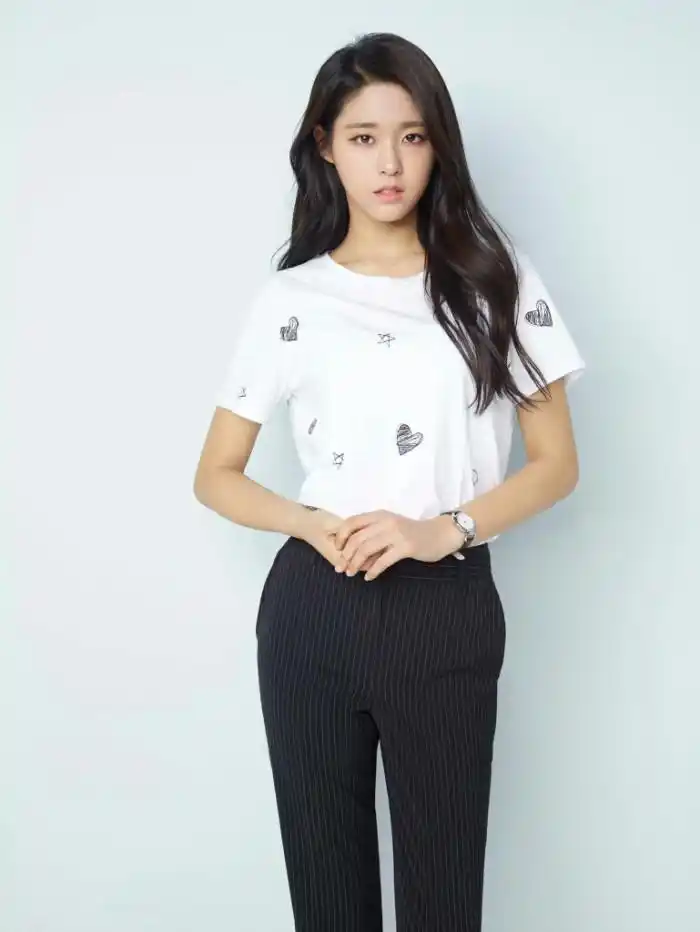 美人胚子金雪炫写真(一)