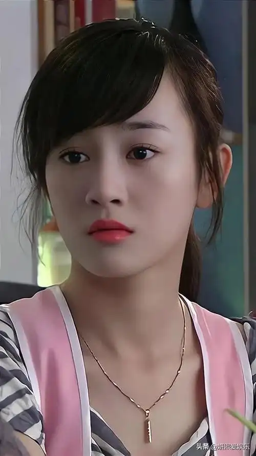 以前的张檬好美,清纯靓丽,气质出众
