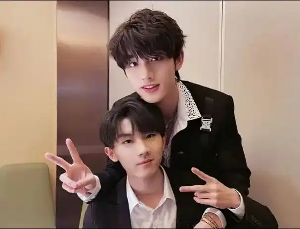 我磕all鑫,也就是我希望所有人都爱你78.刚补了下台风少年出 - 抖音