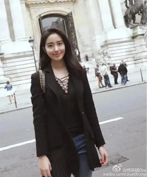 与陈金飞分手两年后,杨采钰找到合适的戏路:骄矜大小姐专业户